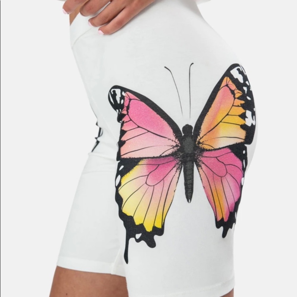 Butterfly white biker shorts 🦋